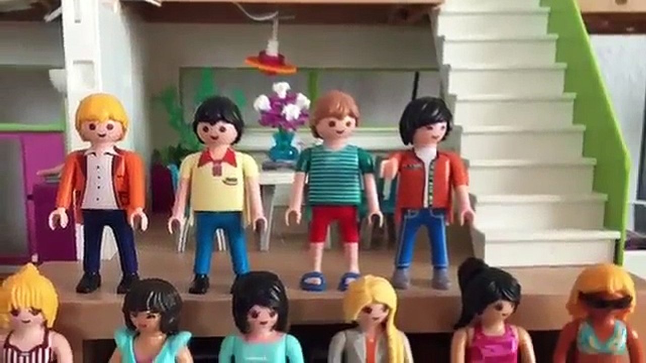 Playmobil-Luxusvilla Monster in der Luxusvilla!