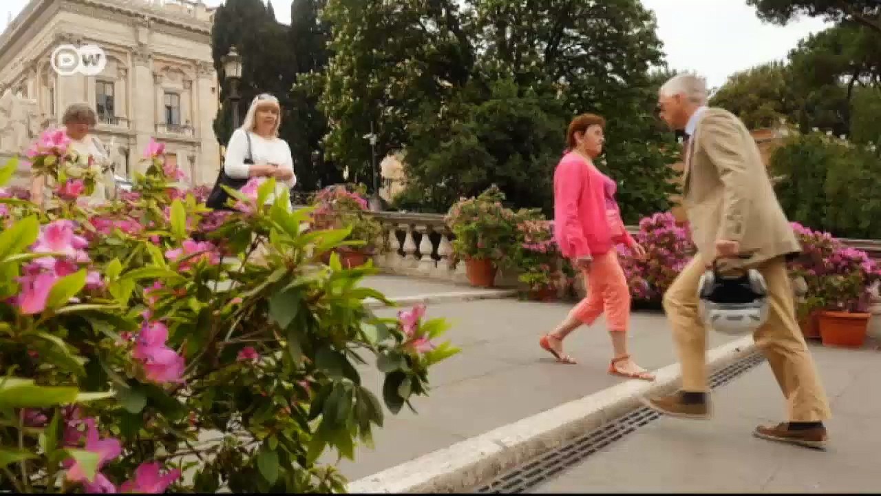 Mit der Vespa auf Sightseeing-Tour in Rom | Euromaxx