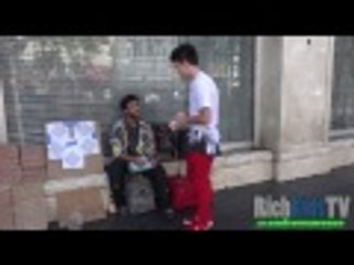 This Man Gave $30,000 CASH to the Homeless!!