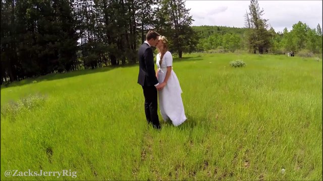 Superbe plan de jeunes mariés filmés de Drone... FAIL
