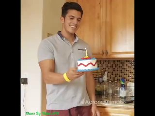 Rất dứt khoát và cá tính :v Sắp tới sinh nhật ai thì tag nó vô!!