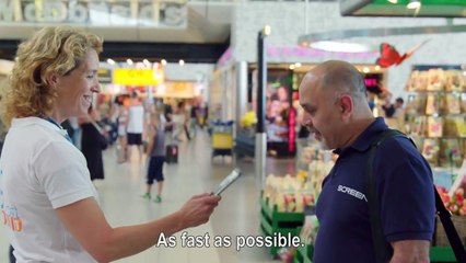 Cette hôtesse de l'air retrouve un téléphone,le dispositif mis en place pour le rapporter à son propriétaire est incroyable !