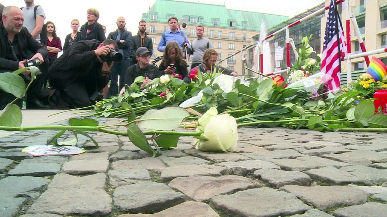 Trotz und Trauer in Berlin nach Orlando-Attentat