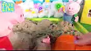 Peppa pig and George vs spider play sand surprise toys Spiderman Elsa TOYS LINE