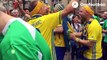 Supporters Suédois et Irlandais dans les rues de Paris chantent du ABBA - Euro 2016