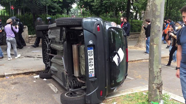 Loi Travail : à peine lancée, la manifestation parisienne dégénère