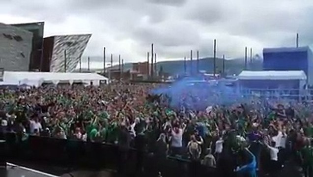 Les supporters nord-irlandais sont magiques ! Le tube de l'Euro