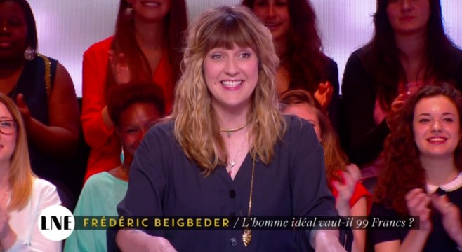 Daphné Bürki bientôt en une du magazine Lui ! - ZAPPING TÉLÉ DU 14/06/2016 par lezapping