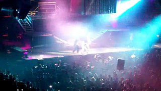 Lil Wayne Pop Bottles Live at the Joe Louis Arena in Detoir, Michigan 12-26-08