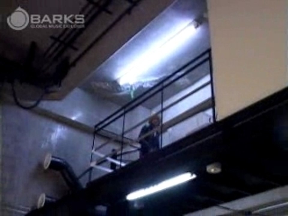 Antic Cafe - Photoshoot Making ('BARKS+plus' 2007 spring)