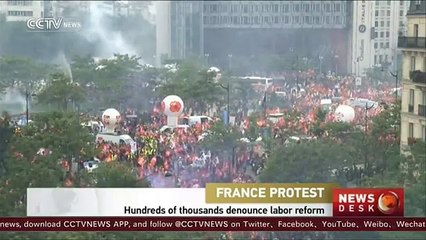 Hundreds of thousands denounce labor reform in France