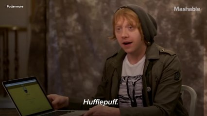 Video herunterladen: 'Harry Potter' stars get sorted into Hogwarts houses on Pottermore