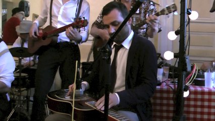 Le Royal Boudoir Orchestra et Guy Champême jouent "Sweet Sue"