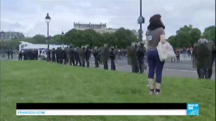 Violences et interpellations lors de la manifestation contre la Loi travail à Paris
