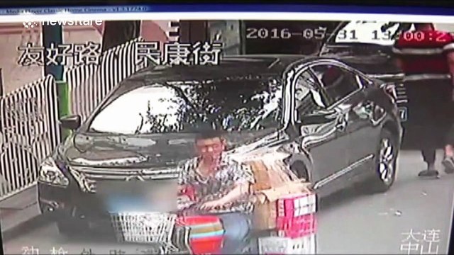 Man sticks old parking ticket on his car to avoid being fined again