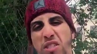 Un Arabe insulte la France pour passer un message
