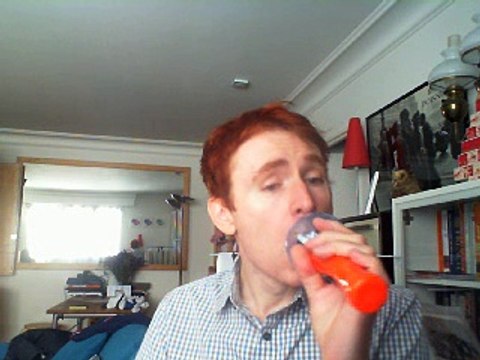 Wiwi égratigne a strange kind of love de Peter Murphy