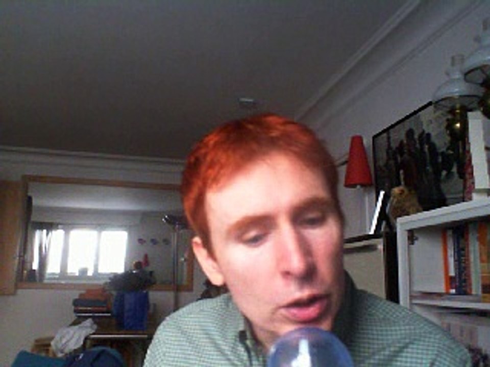 Wiwi égratigne "souvenirs" d'Emilie Bonnet