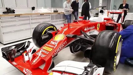 je suis un fou de férrari c'est magnifique vive vettel et kimi