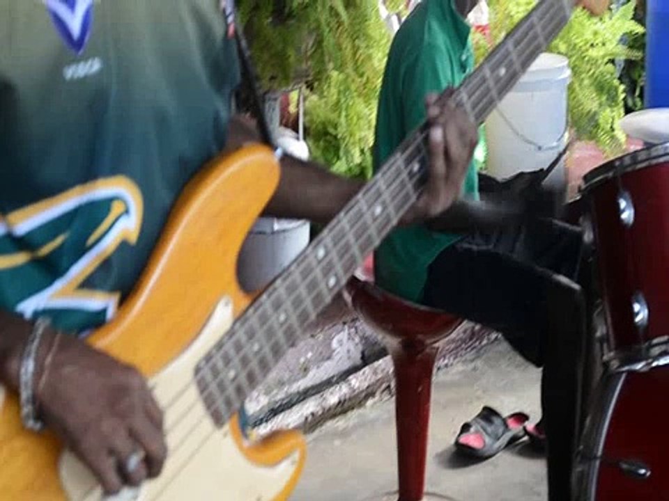 FIJI INDIAN LIVE BAND