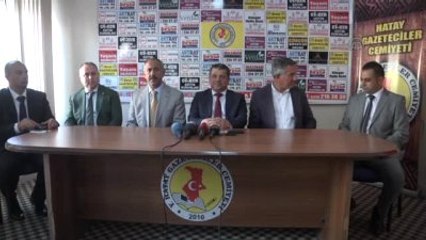 KKTC Bayındırlık ve Ulaştırma Bakanı Dürüst, Hatay Gazeteciler Cemiyetini Ziyaret Etti