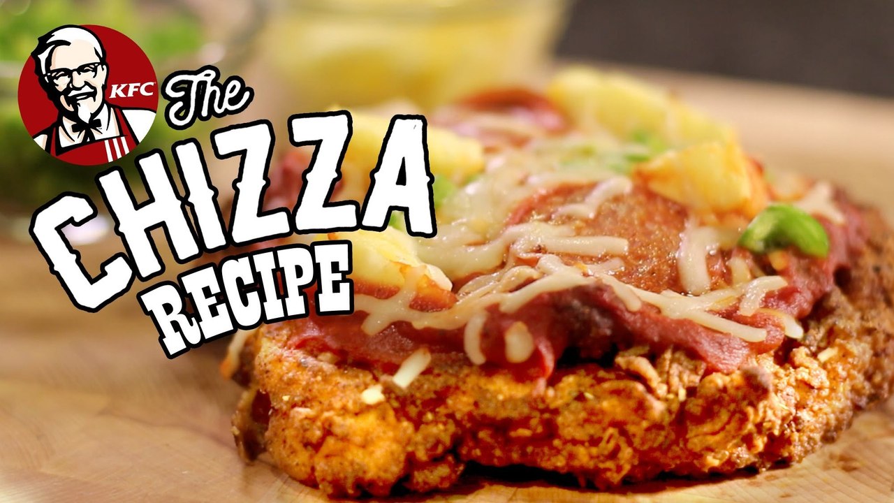 KFC CHIZZA Chicken PIzza Recipe  |  HellthyJunkFood
