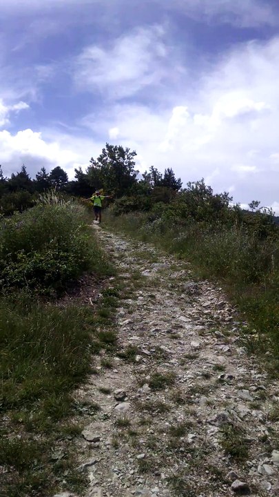 Arrivee du Bouk au trail de Piegros la Clastre