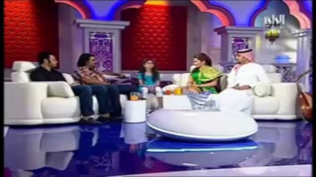 Cute Arab Girl Sings Bollywood Song.