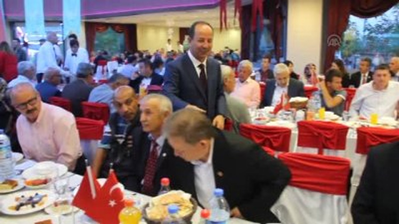 Şehit Aileleri ve Gaziler İftarda Bir Araya Geldi