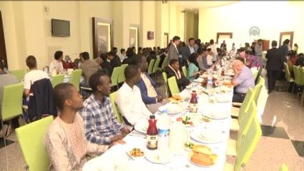 YÖK Başkanı Saraç, Yabancı Öğrencilerle İftarda Buluştu