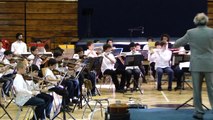 2010-11-27 La banda del colegio de mi sobrino toca el Himno de la Compañía de Jesús