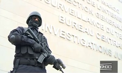 شاهد تفاصيل توقيف إيطالي يشتبه بتورطه في مشروع "إرهابي"