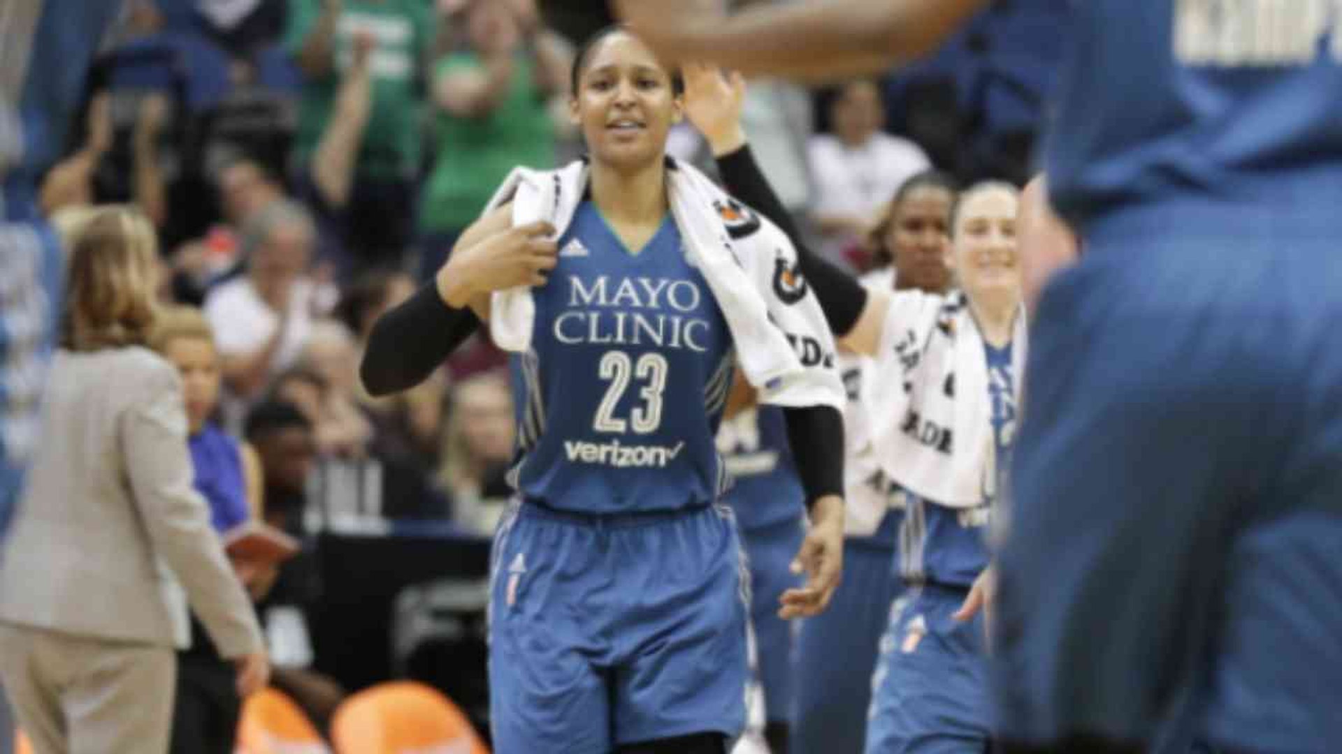 ⁣Lynx Improve to 11-0, Make WNBA History