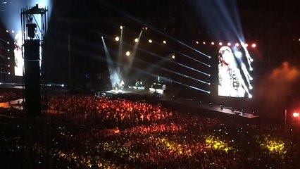 Canción inédita de Manuel Carrasco dedicada a Sevilla. #BailandoElVientoEnSevilla