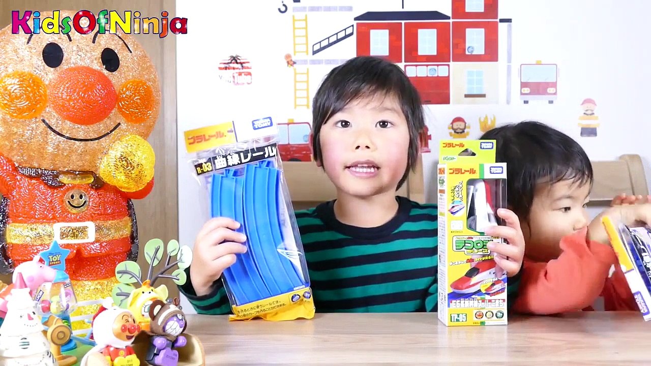 Anpanman Tomica Plarail Thomas and Friends PeppaPig Dinosaur ToysReview