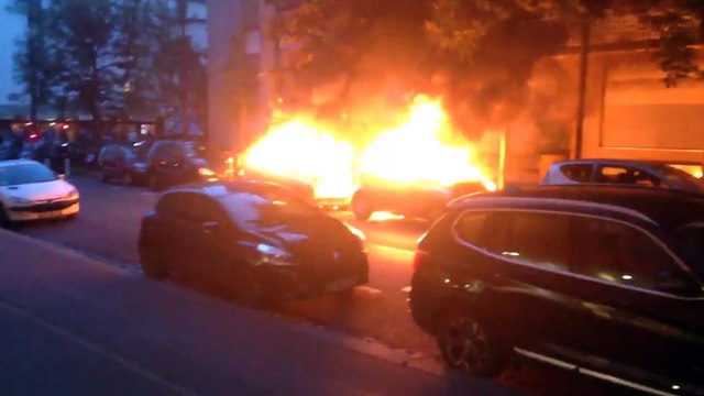 Loi Travail : émeute et Autolib incendiées en marge de la manifestation