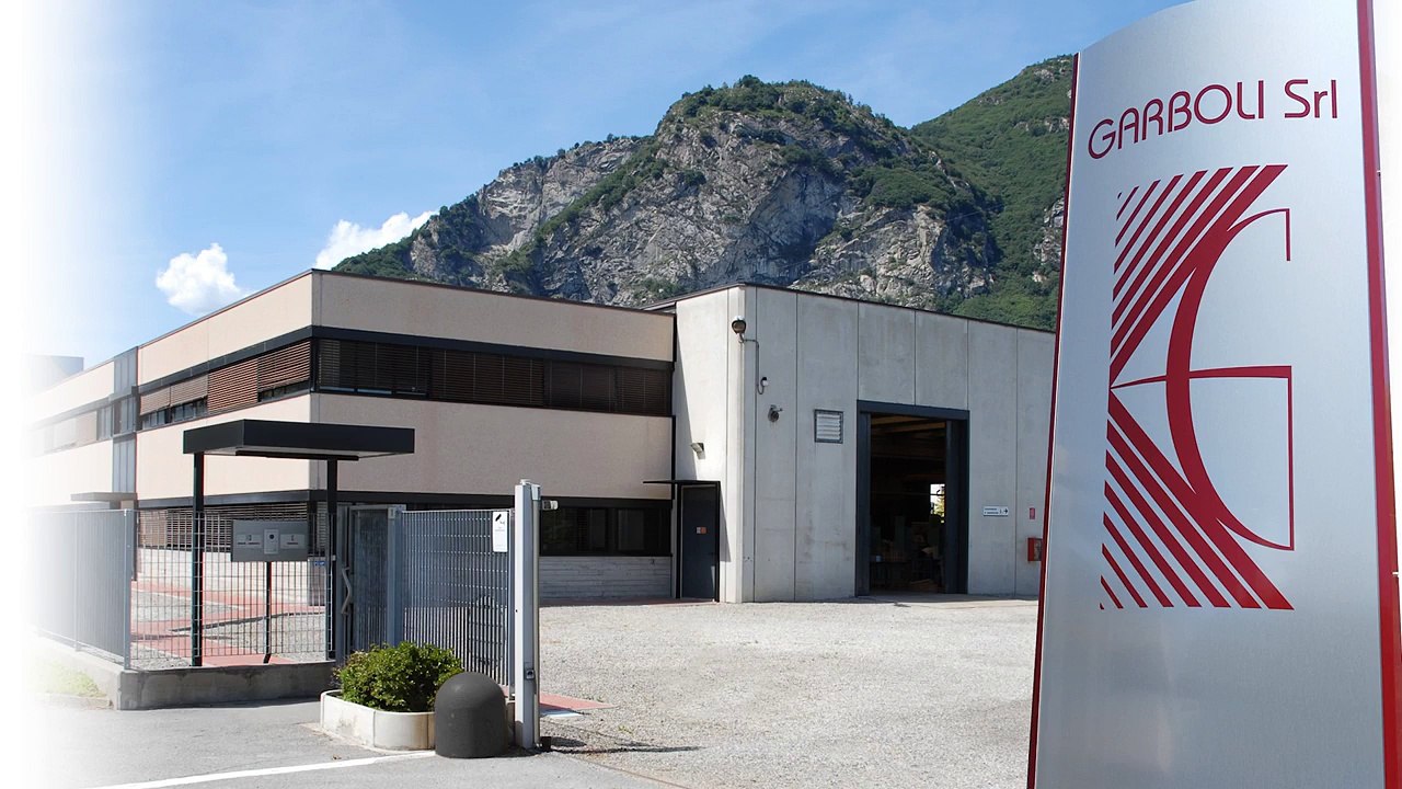 HAVUZ MERDİVEN TUTAMAK BORUSU POLİSAJI - AKES Makina