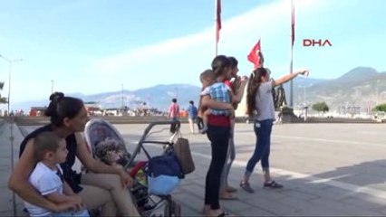 İskenderun - Havada Evlenme Teklifi Yaptı, Yerde Yüzüğü Taktı