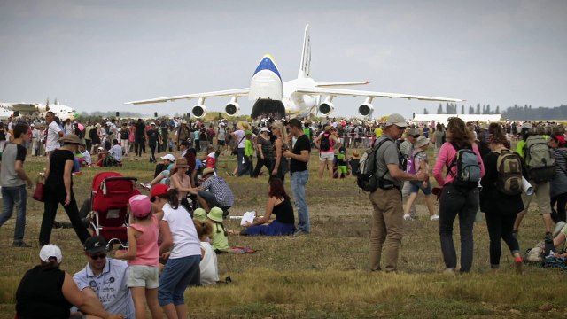Vol nEUROn, Rafale et Falcon 8X - Dassault Aviation