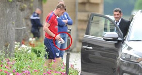 Vardy'nin Nikotin Bandı Dikkat Çekti