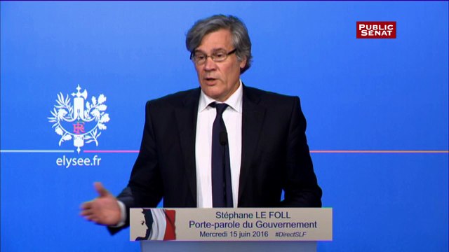 François Hollande annonce l’interdiction des manifestations au « cas par cas »