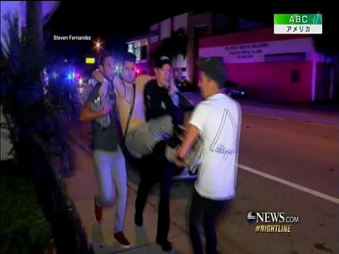 AR-15:USA is dangerous→should be banned from traveling to USA