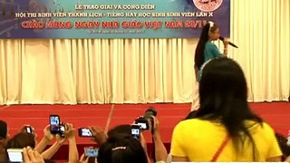 Chiều Qua Phà Hậu Giang (Phương Mỹ Chi hát tại trường ngày 20 11 2013)