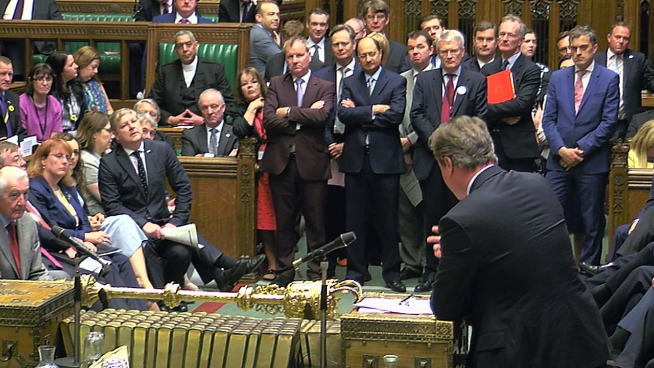 Cameron delivers his last PMQs before the EU re...