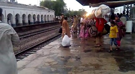 Pakistan Railways 8 Down Tezgam  Train in Rain