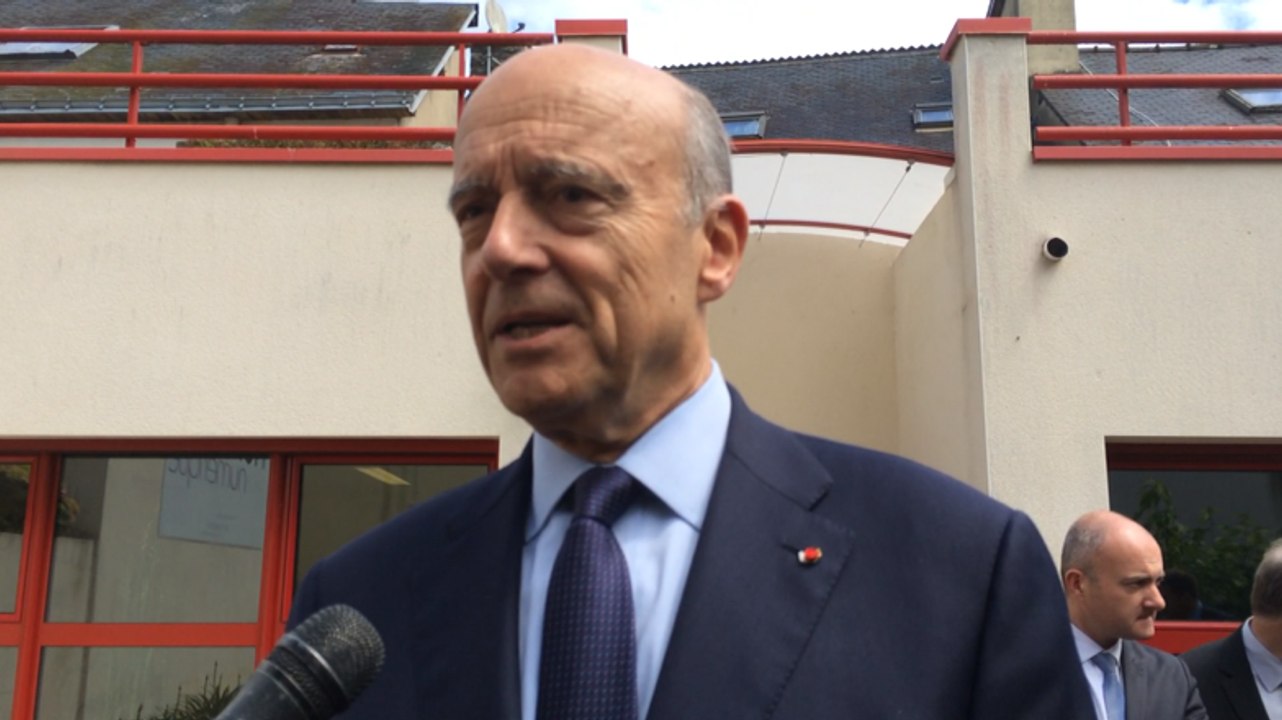 Alain Juppé en visite à la Nurserie numérique