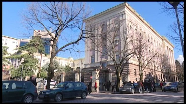 RAMA TAKON METEN NE ZYREN E TIJ NE PARLAMENT, DISKUTOHET REFORMA NE DREJTESI LAJM