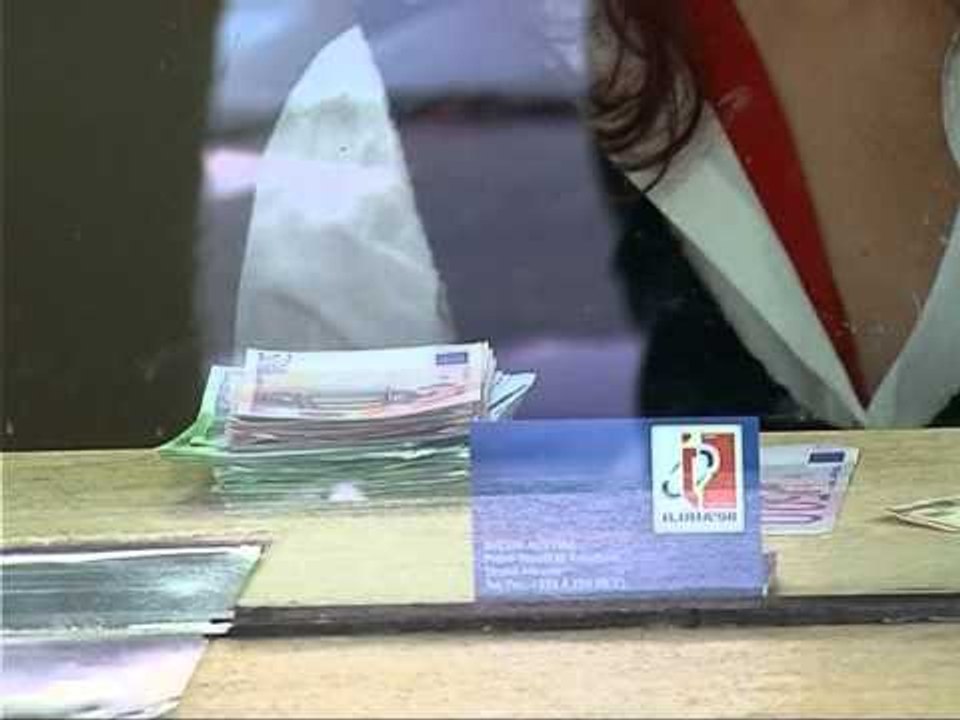 SHTRENGOHEN KREDITE VESHTIRESOHET MARRJA E KREDISE PER KONSUM DHE BANESA LAJM