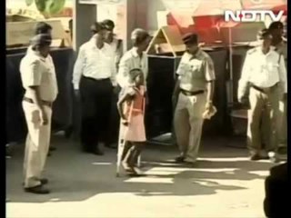 VARET NE LITAR EGZEKUTOHET TERRORISTI I FUNDIT I SULMEVE NE MUMBAI LAJM