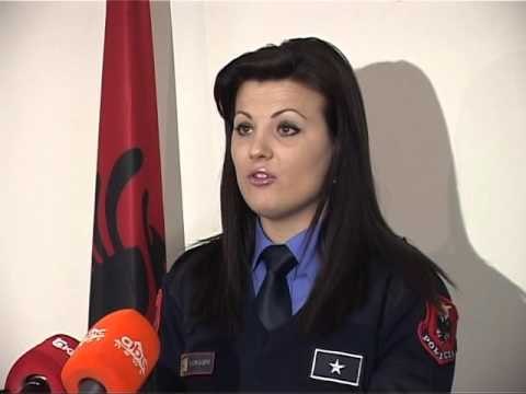 KAPEN 2 KG KOKAINE POLICIA E TIRANES VE NE PRANGA DY SHPERNDARESIT LAJM